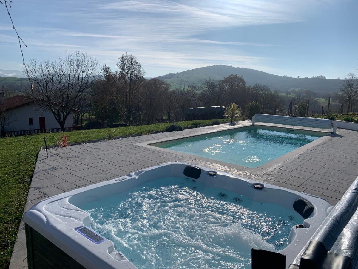 Studio Laina Avec Piscine, Spa Optionnel Irissarry Exteriér fotografie